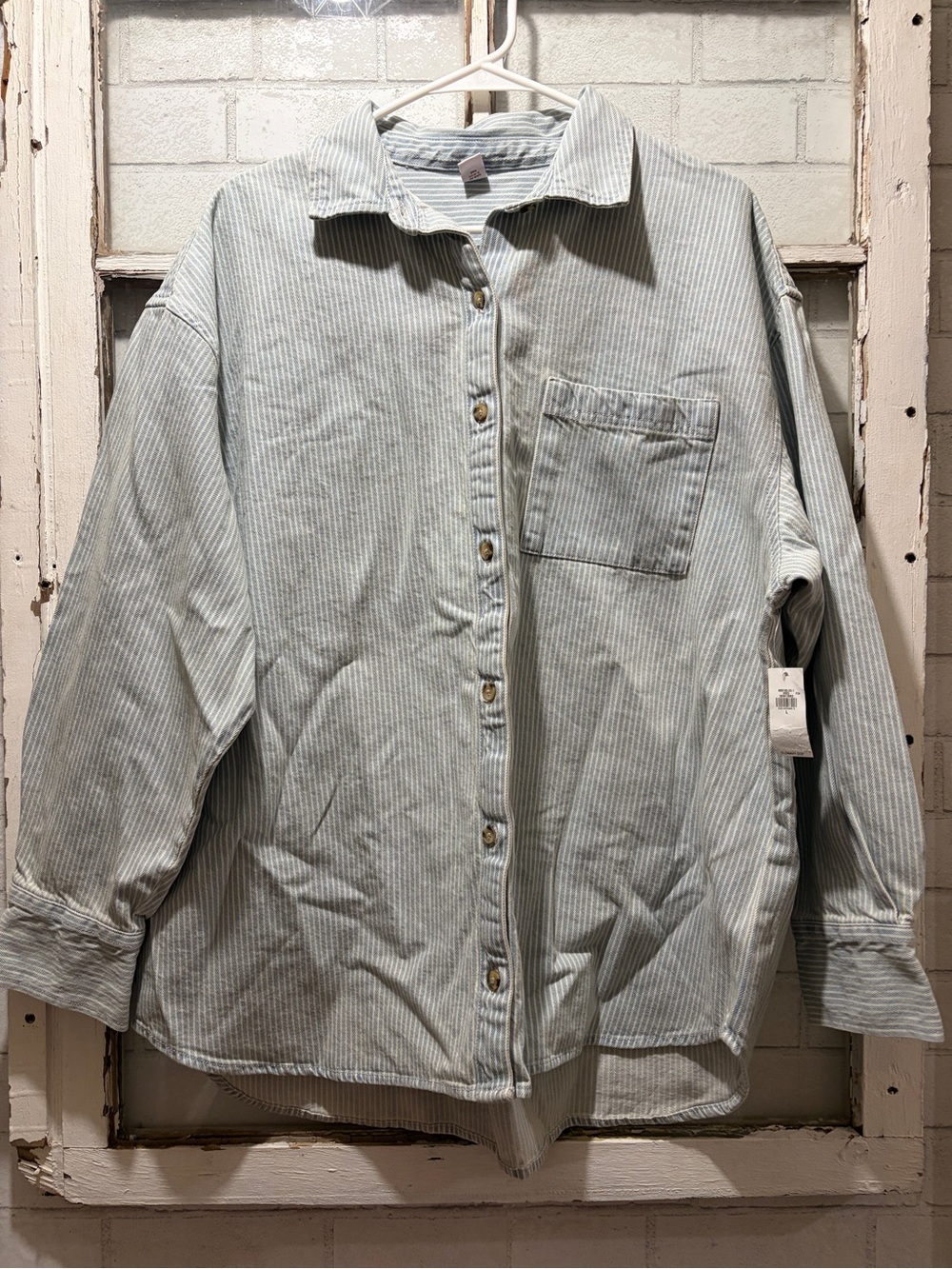 NWT Old Navy Striped Oversized Boyfriend Denim Shirt Shacket - Size L